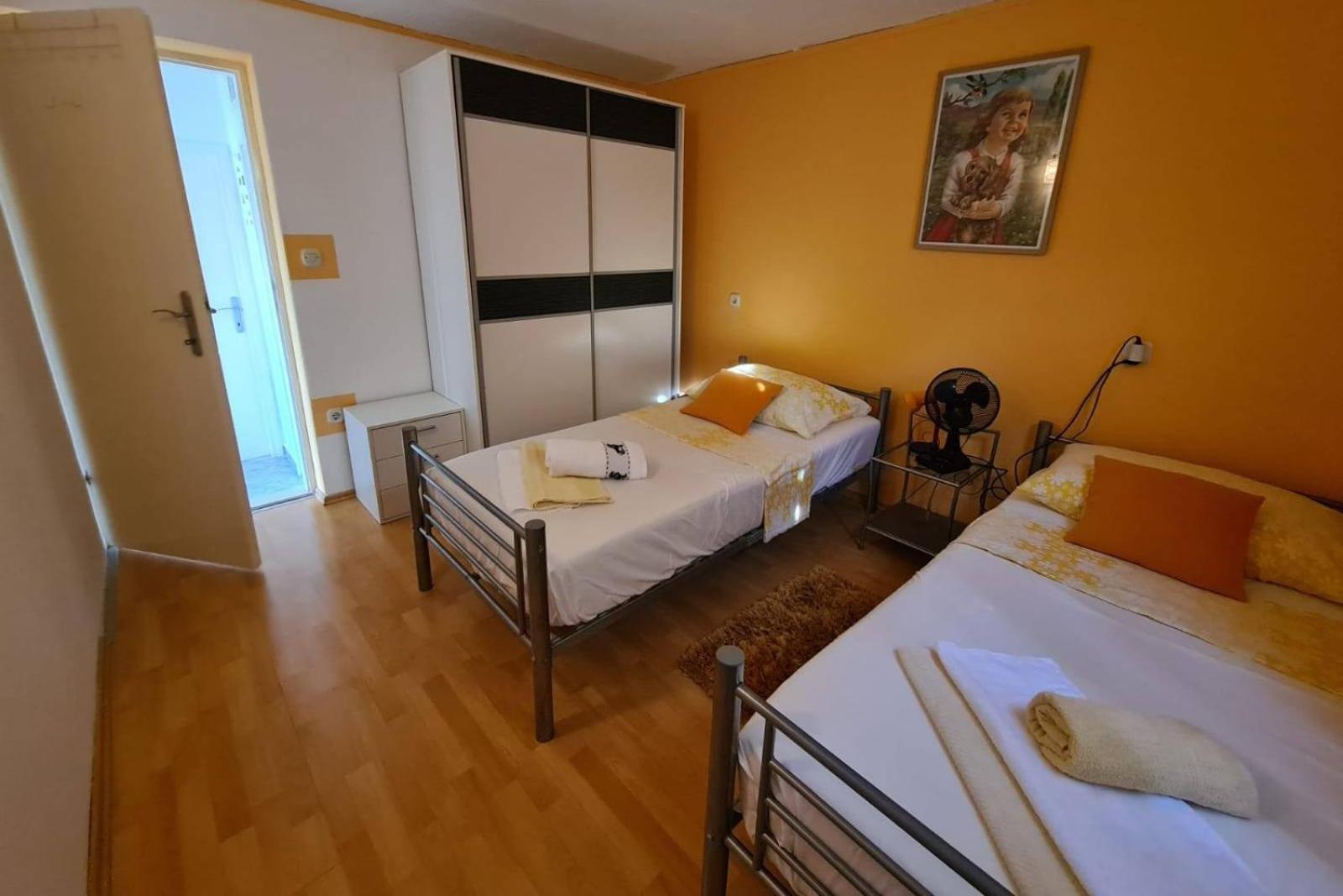 Apartments With A Parking Space Postira, Brac - 2911 الغرفة الصورة
